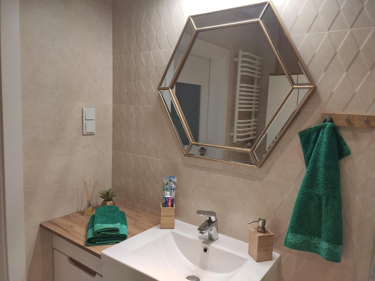 Przytulny Apartament Z Ogrodkiem Krakow Dış mekan fotoğraf